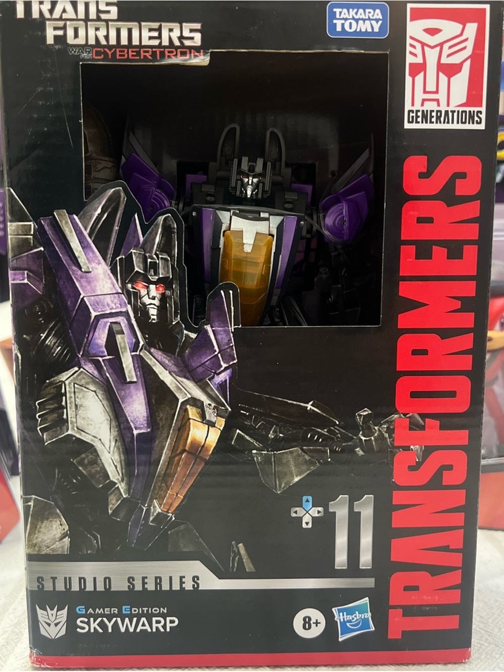 Hasbro Skywarp Figure - Purple, Black & Gold Accents